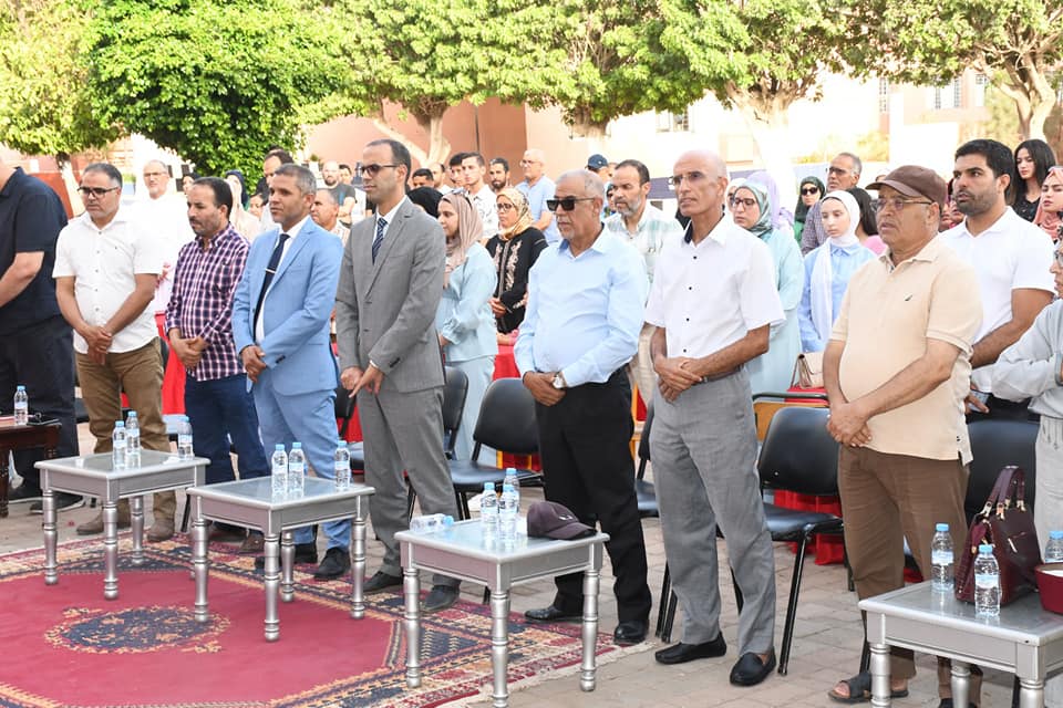الثانوية التأهيلية الرازي بسطات تحفز التفوق الدراسي