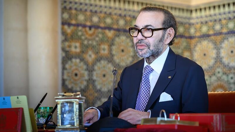 جلالة الملك يترأس مجلسا وزاريا