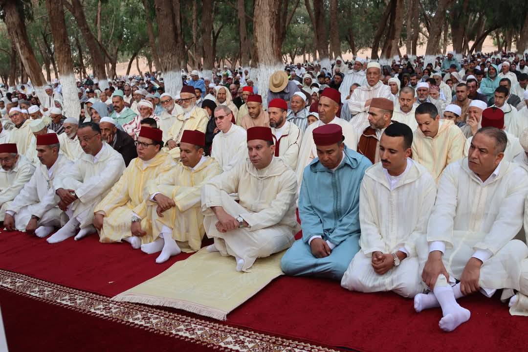 عبد المومن طالب عامل إقليم اليوسفية يؤدي صلاة عيد الأضحى وسط أجواء روحانية مهيبة مفعمة بالايمان