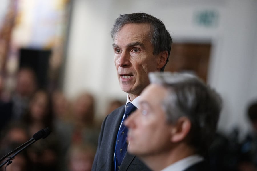 المساعدات الإنسانية الموجهة إلى سكان غزة.. “مبادرة ملكية نبيلة ترسم معالم الطريق الواجب اتباعه” (أندرو موريسون)