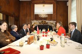 بروكسيل.. وهبي يتباحث مع نظيرته البلجيكية حول سبل الارتقاء بالتعاون القانوني والقضائي