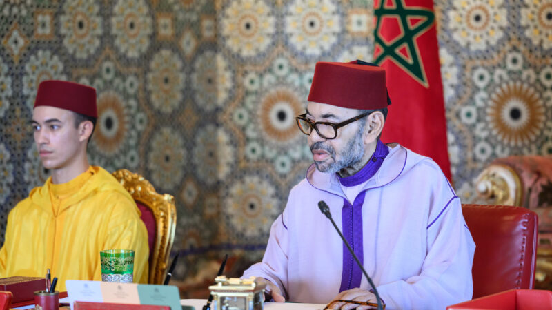 جلالة الملك يترأس مجلسا وزاريا